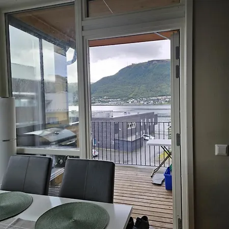 Sentrumsnaer Apartamento Tromsø