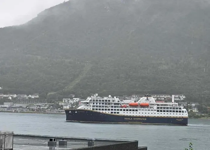 Sentrumsnaer Lejlighed Tromsø